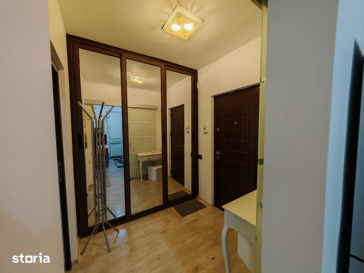 Apartament cu 2 camere în Micro 17