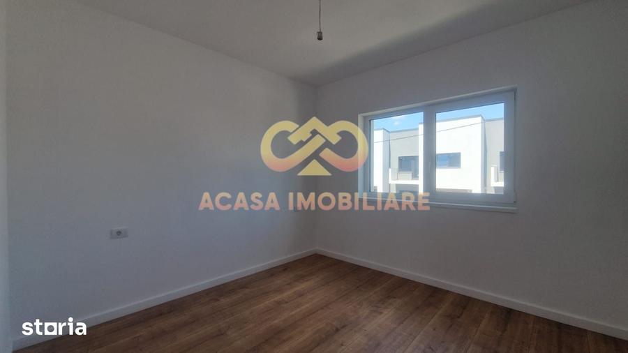 Casă cu 4 camere decomandat cu Teren 100 Mp în Valea Lupului