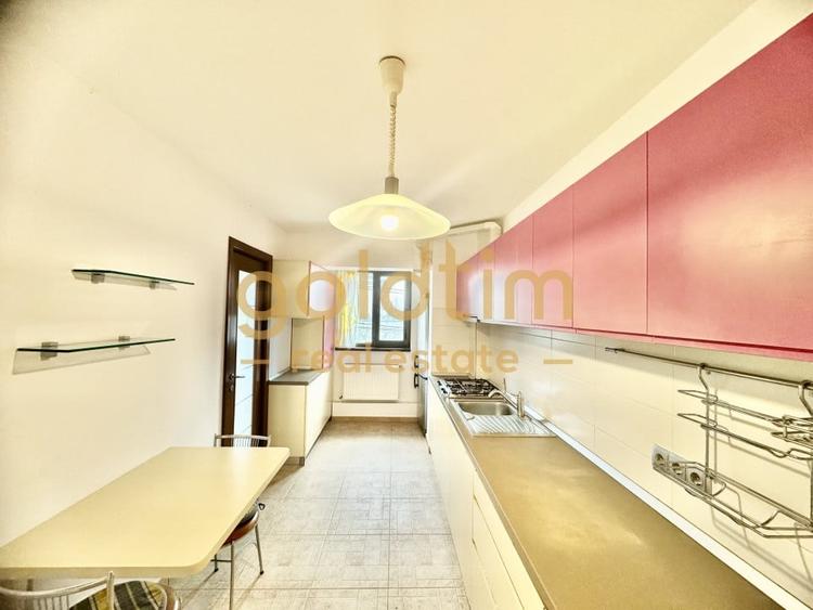 Apartament cu 3 camere semidecomandat, mobilat în Băneasa