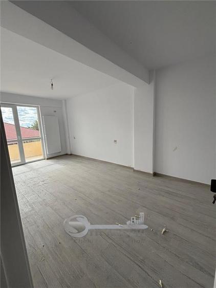 Garsonieră decomandată în Valea Lupului
