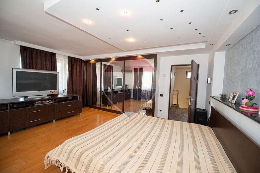 Casă individuală cu 9 camere cu Teren 1200 Mp în Cornetu