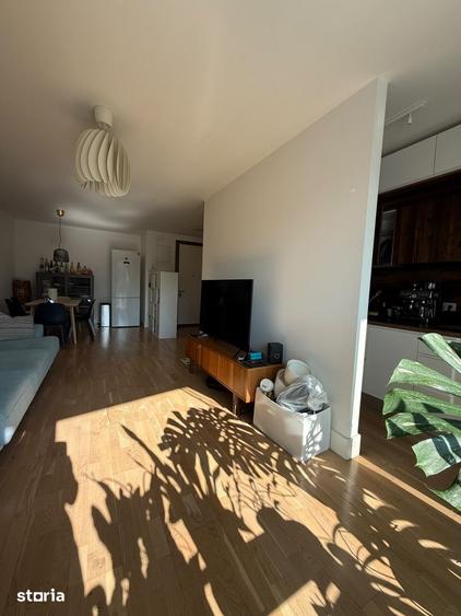 Apartament cu 3 camere în Tei