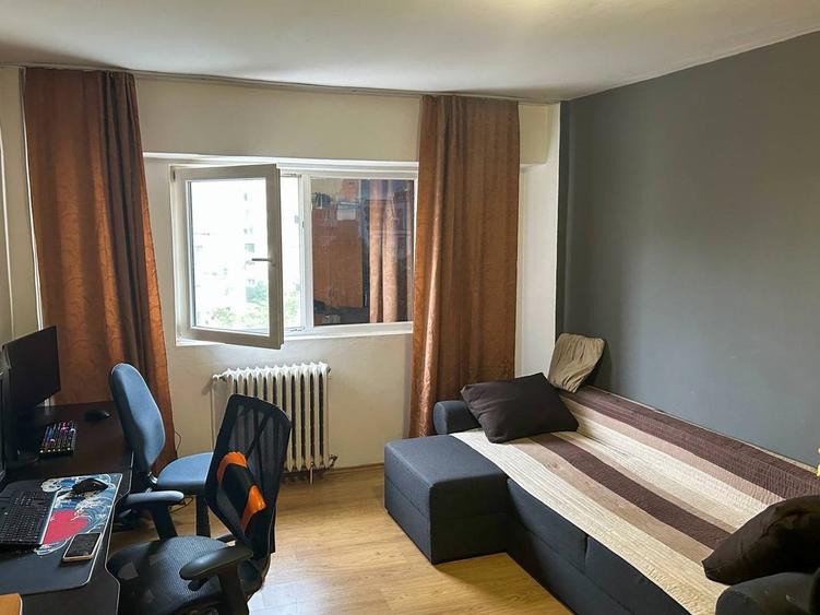 Apartament cu 2 camere decomandat în Între Lacuri