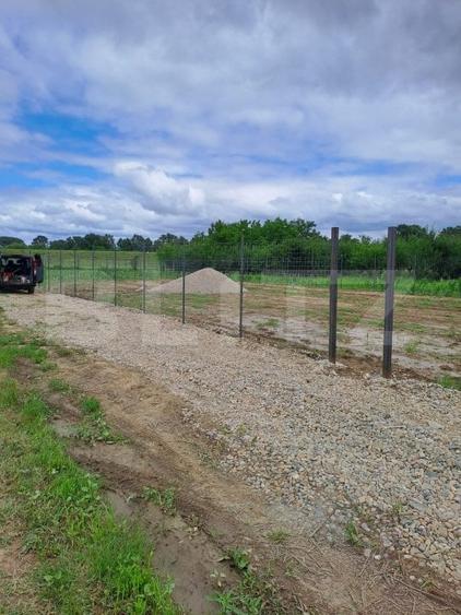 Teren Construcții extravilan de 800 mp, în Careiului