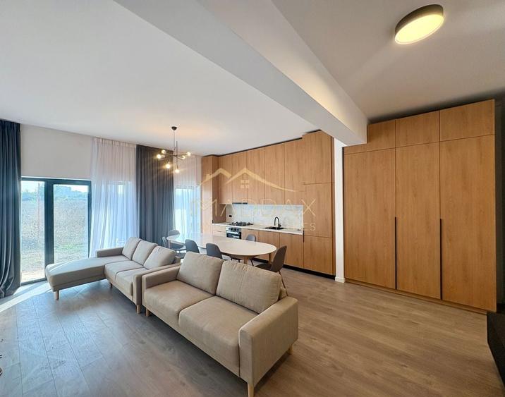 Apartament cu 3 camere semidecomandat, mobilat în Băneasa