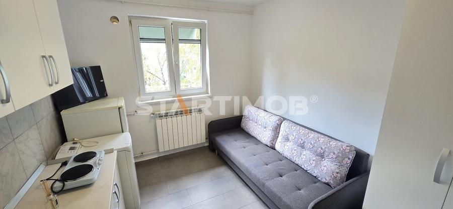 Garsonieră semidecomandată, mobilată în Florilor
