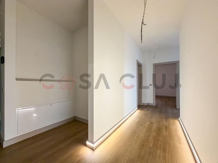Apartament cu 3 camere semidecomandat în Iris