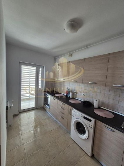 Apartament cu 2 camere semidecomandat în Titan