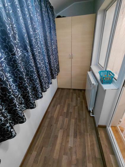 Apartament cu 3 camere decomandat în Siderurgiștilor