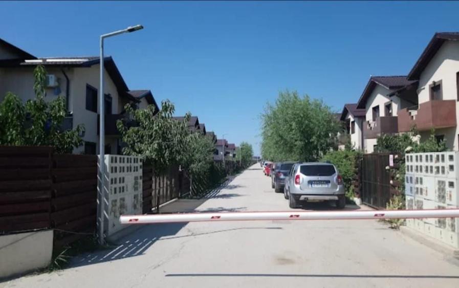 Casă cu 4 camere în Domnești