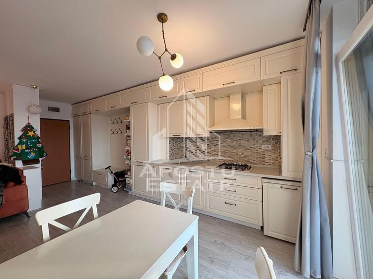 Apartament cu 2 camere semidecomandat, mobilat în Simion Bărnuțiu