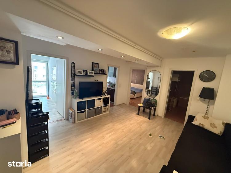 Apartament cu 3 camere decomandat în Central