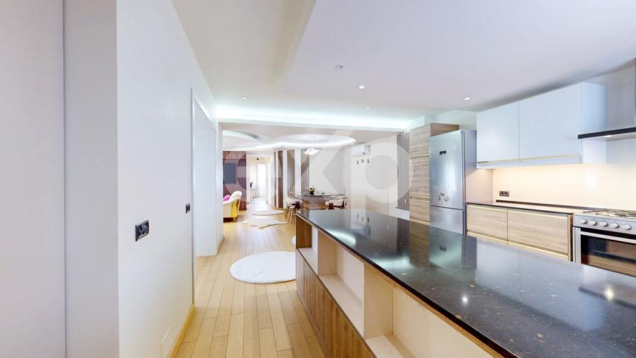 Apartament cu 4 camere decomandat, mobilat în Aviatorilor