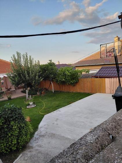 Casă cu 3 camere în Hârșova