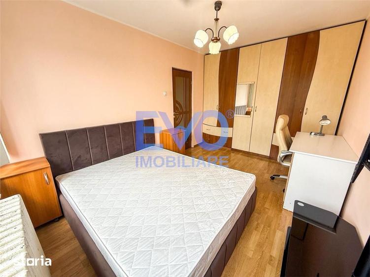 Apartament cu 2 camere semidecomandat în Podu Roș