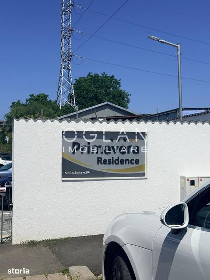 Apartament cu 3 camere semidecomandat în Reșița