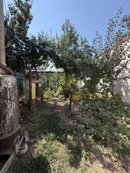 Casă individuală cu 3 camere cu Canalizare în Dorobanți