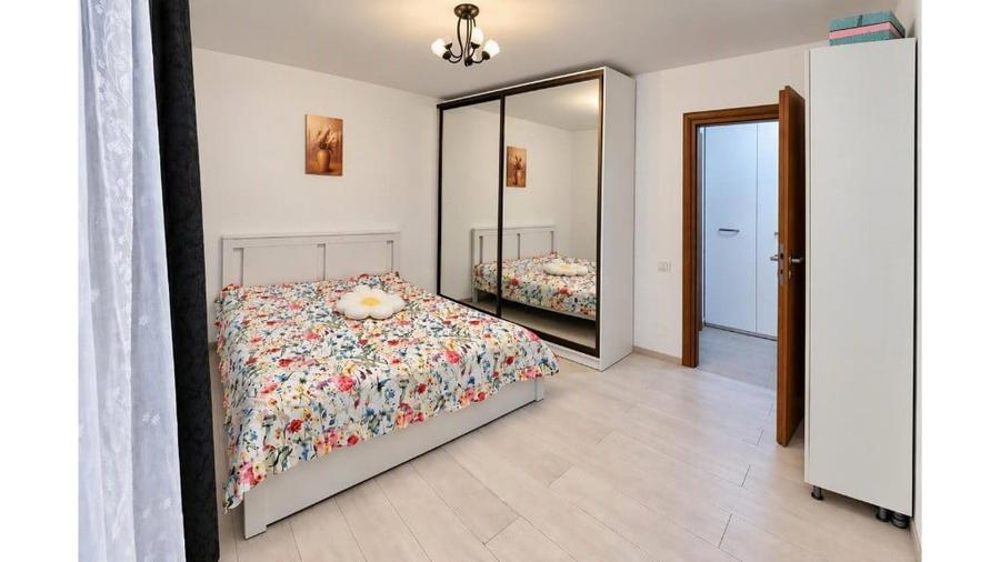 Apartament cu 2 camere decomandat în Central