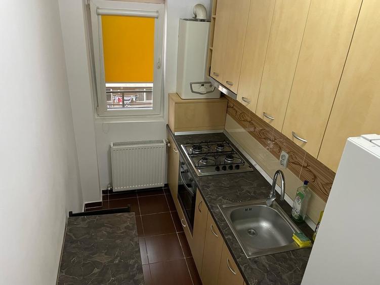 Apartament cu 2 camere decomandat în Dobroești