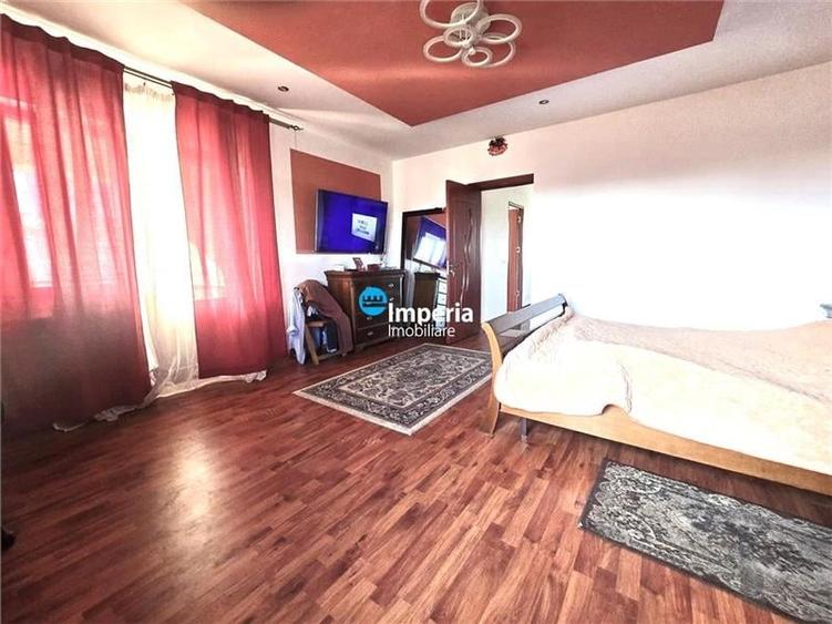 Casă individuală cu 6 camere cu Teren 1000 Mp în Aeroport
