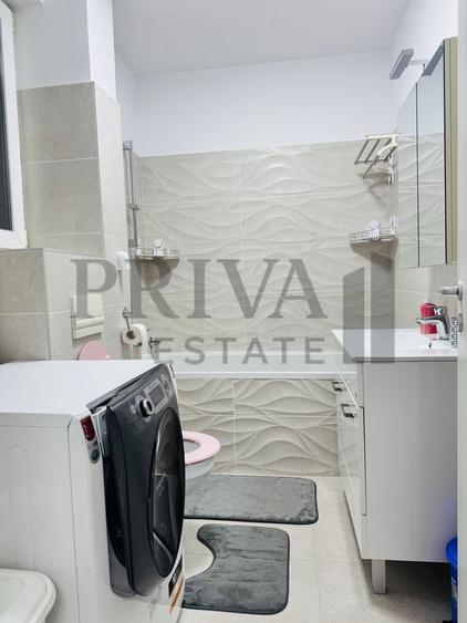 Apartament cu 3 camere semidecomandat, mobilat în Torontalului