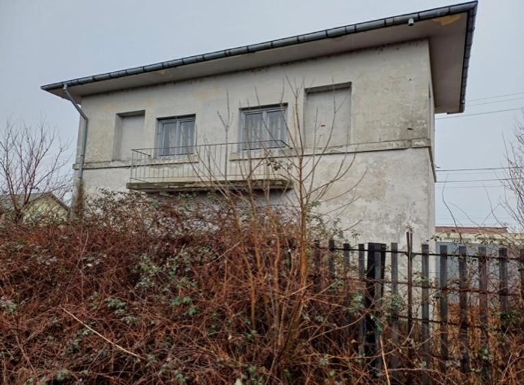 Casă individuală cu 3 camere în Bradu