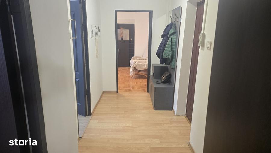 Apartament cu 2 camere decomandat în 22 Decembrie
