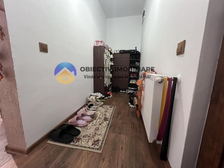 Casă cu 5 camere cu Teren 618 Mp în Viișoara