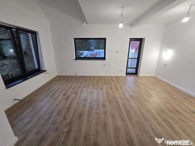 Apartament cu 4 camere decomandat în Zamora