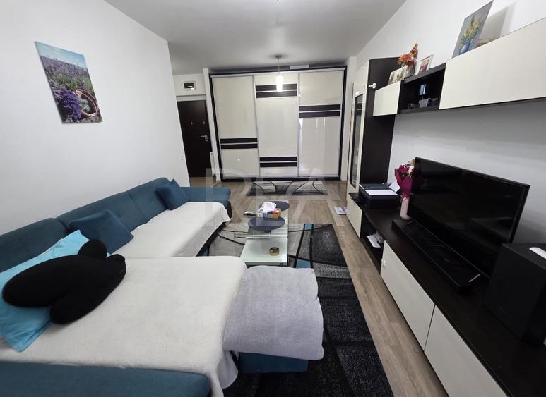 Apartament cu 2 camere semidecomandat, mobilat în 13 Septembrie