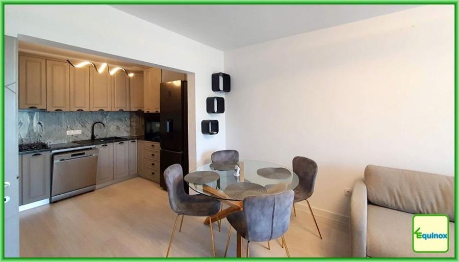 Apartament cu 2 camere decomandat în B-dul București