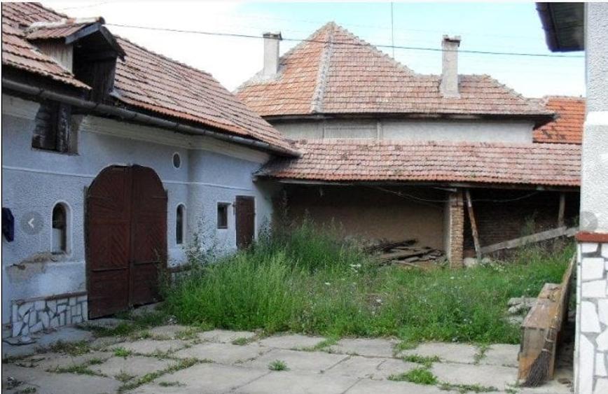 Casă cu 3 camere cu Teren 509 Mp în Poiana Sibiului