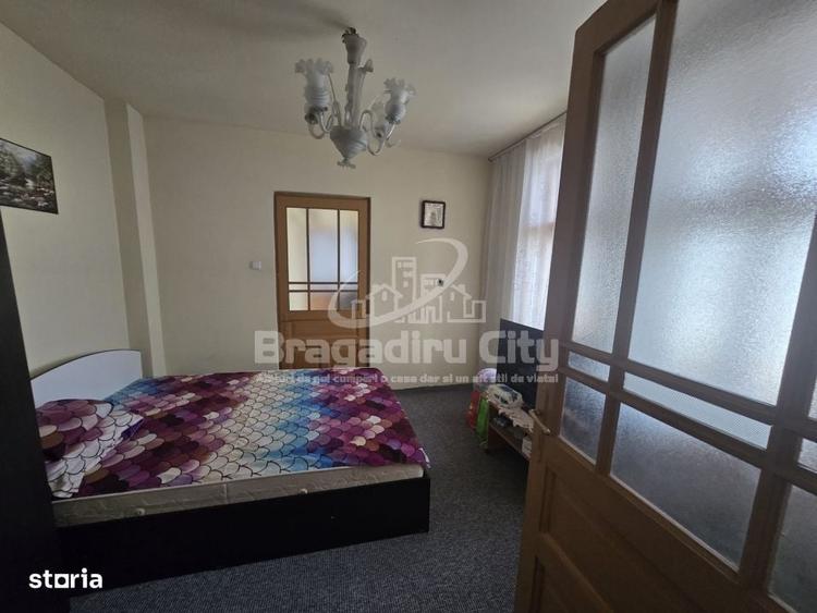 Casă cu 4 camere cu Teren 2553 Mp în Cornetu