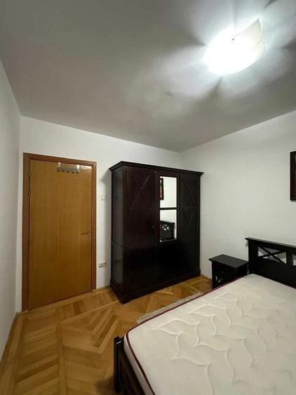 Apartament cu 3 camere în Grivița