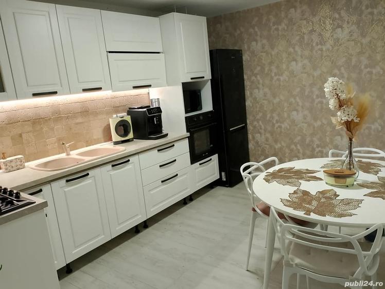 Casă cu 4 camere cu Teren 327 Mp în Central