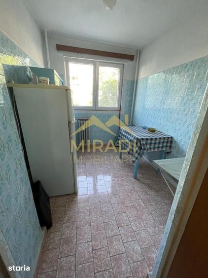 Apartament cu 2 camere decomandat în Dorobanți