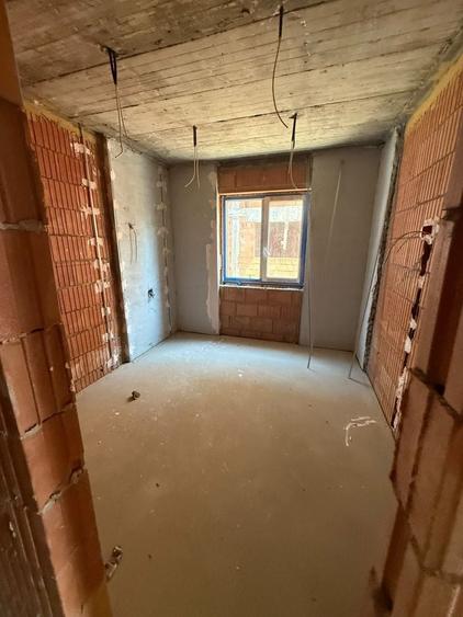 Apartament cu 2 camere semidecomandat în Braytim