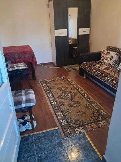 Casa de vanzare . - 5
