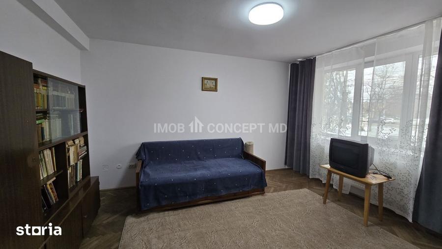 Apartament cu 2 camere decomandat, mobilat în Sud