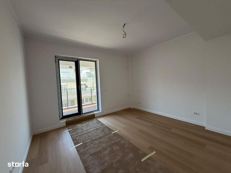 Apartament cu 4 camere în Herăstrău