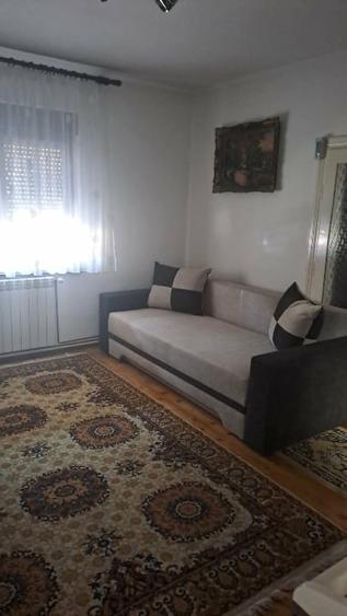 Casă individuală cu 4 camere cu Canalizare în Valenta