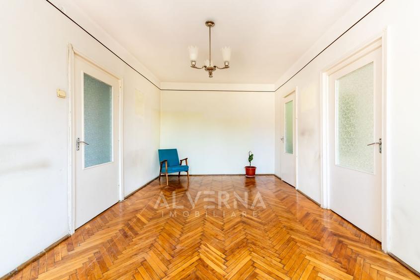 Apartament cu 2 camere semidecomandat în Horea