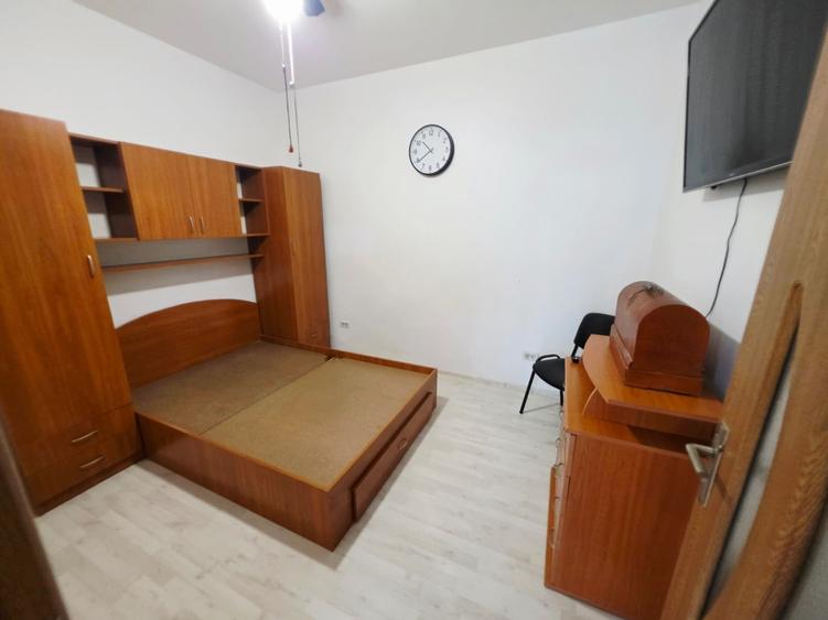 Apartament cu 2 camere semidecomandat în Vest