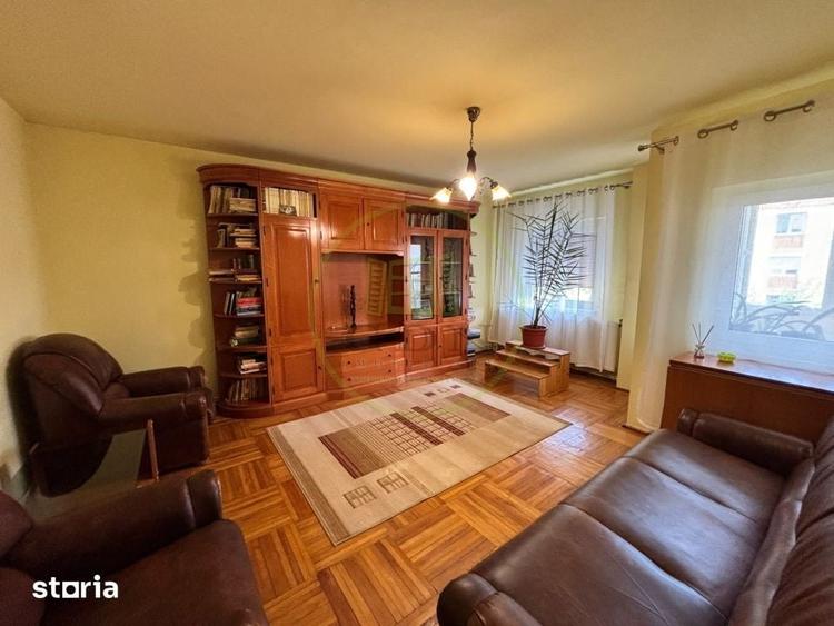 Apartament cu 3 camere decomandat în George Enescu