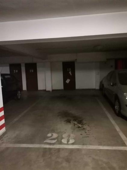 Apartament cu 3 camere decomandat în Nufărul