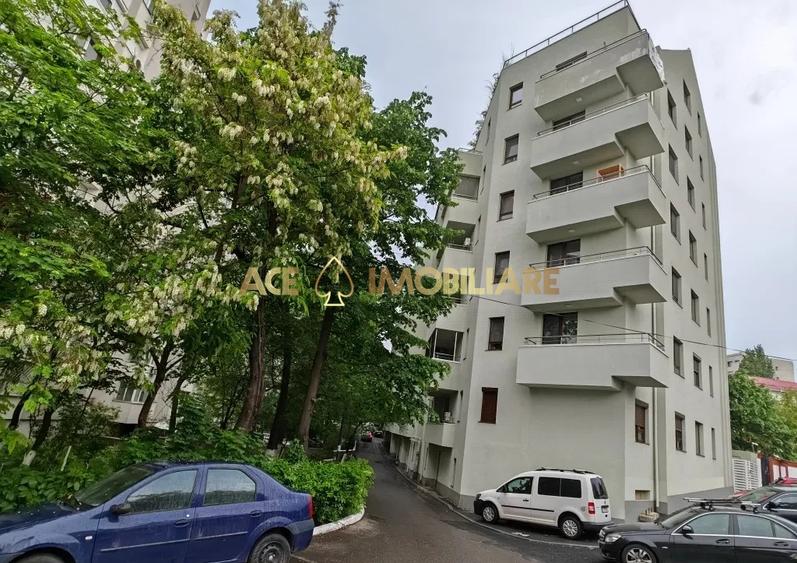 Apartament cu 2 camere decomandat, mobilat în Titan