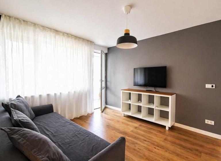 Apartament cu 2 camere semidecomandat, mobilat în Muncii