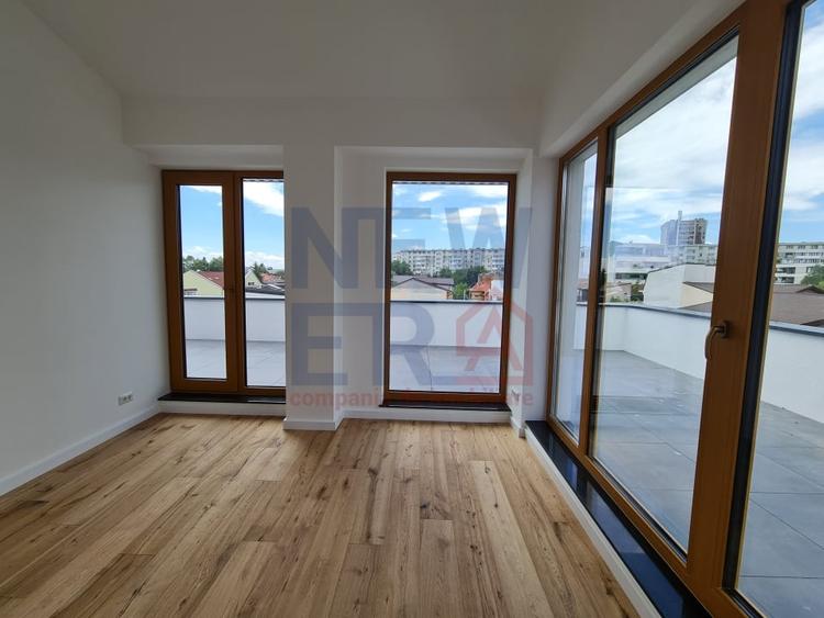 Apartament cu 4 camere decomandat în Domenii