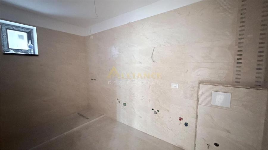Casă individuală cu 5 camere cu Teren 530 Mp în Berceni