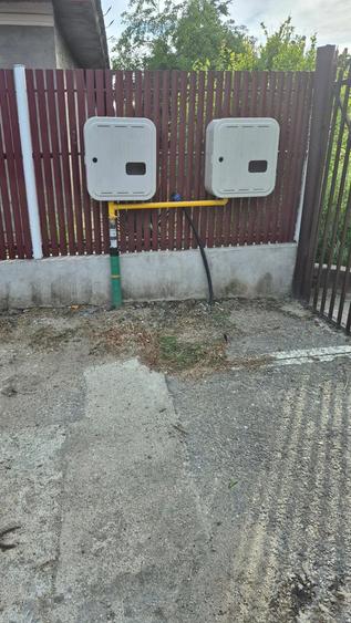 Casă cu 4 camere cu Teren 1800 Mp în Central